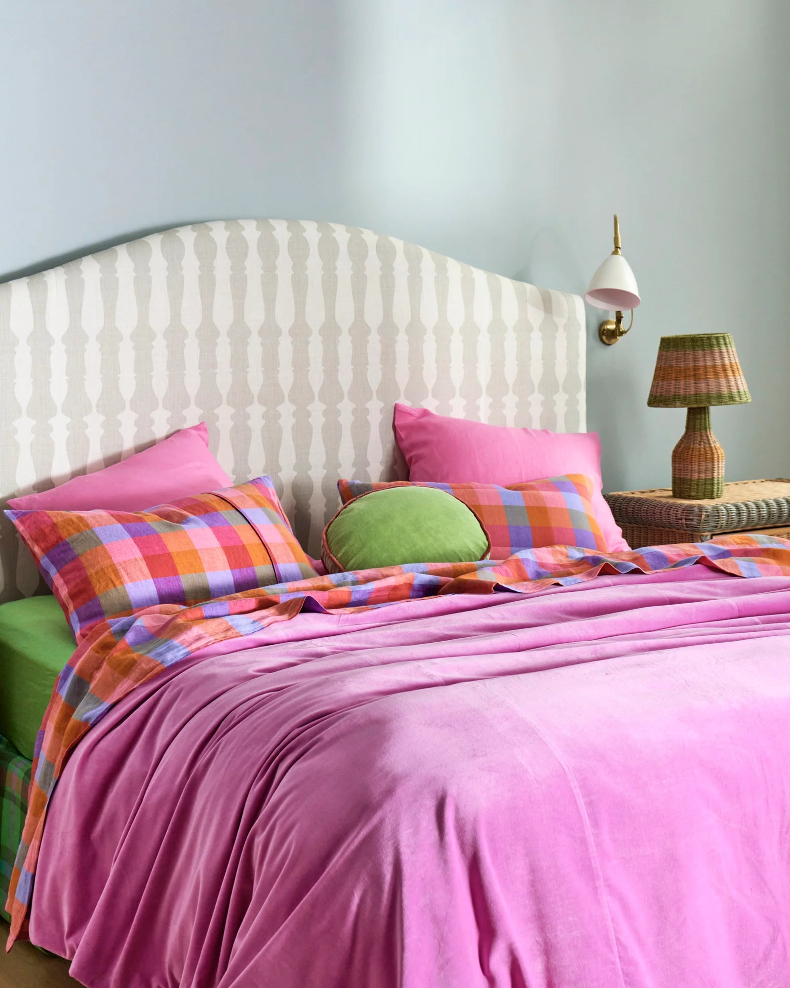 KIP & CO - VELVET PEA CUSHION - MINTED