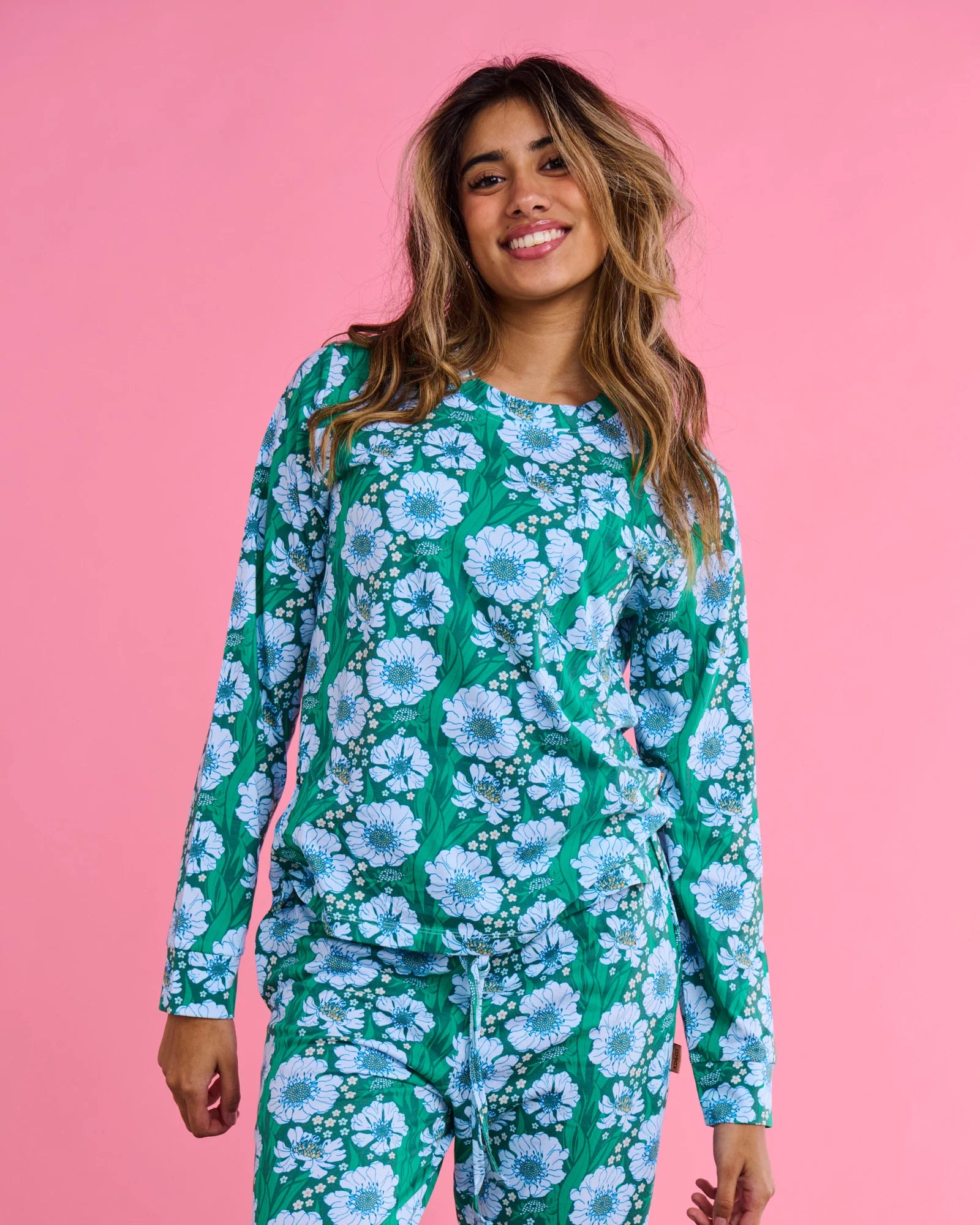 KIP & CO - ORGANIC COTTON LONG SLEEVE PYJAMA TOP & SLOUCH PANT SET -TUMBLING FLOWERS GREEN