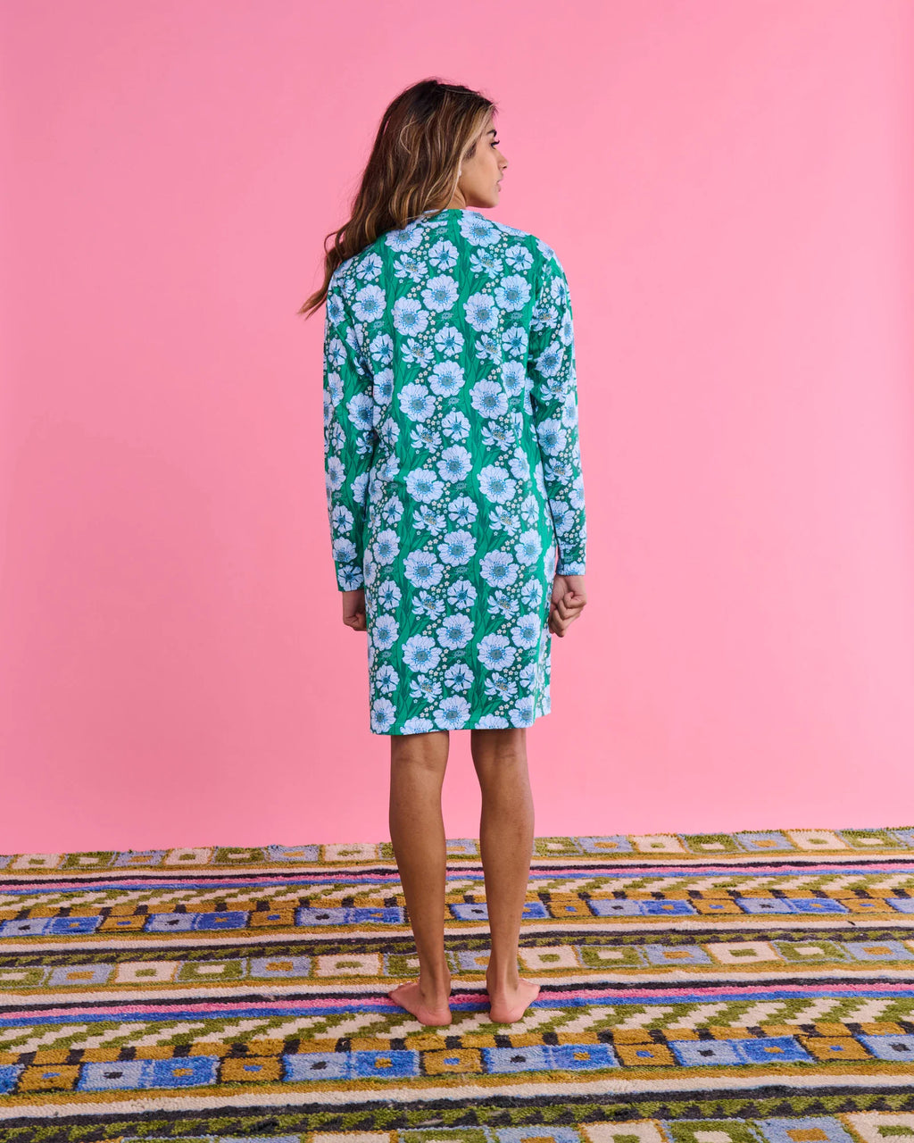 KIP & CO - ORGANIC COTTON LONG SLEEVE NIGHTIE - TUMBLING FLOWERS GREEN