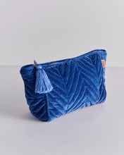 Load image into Gallery viewer, KIP &amp; CO - VELVET TOILETRY BAG - OCEAN DREAMER
