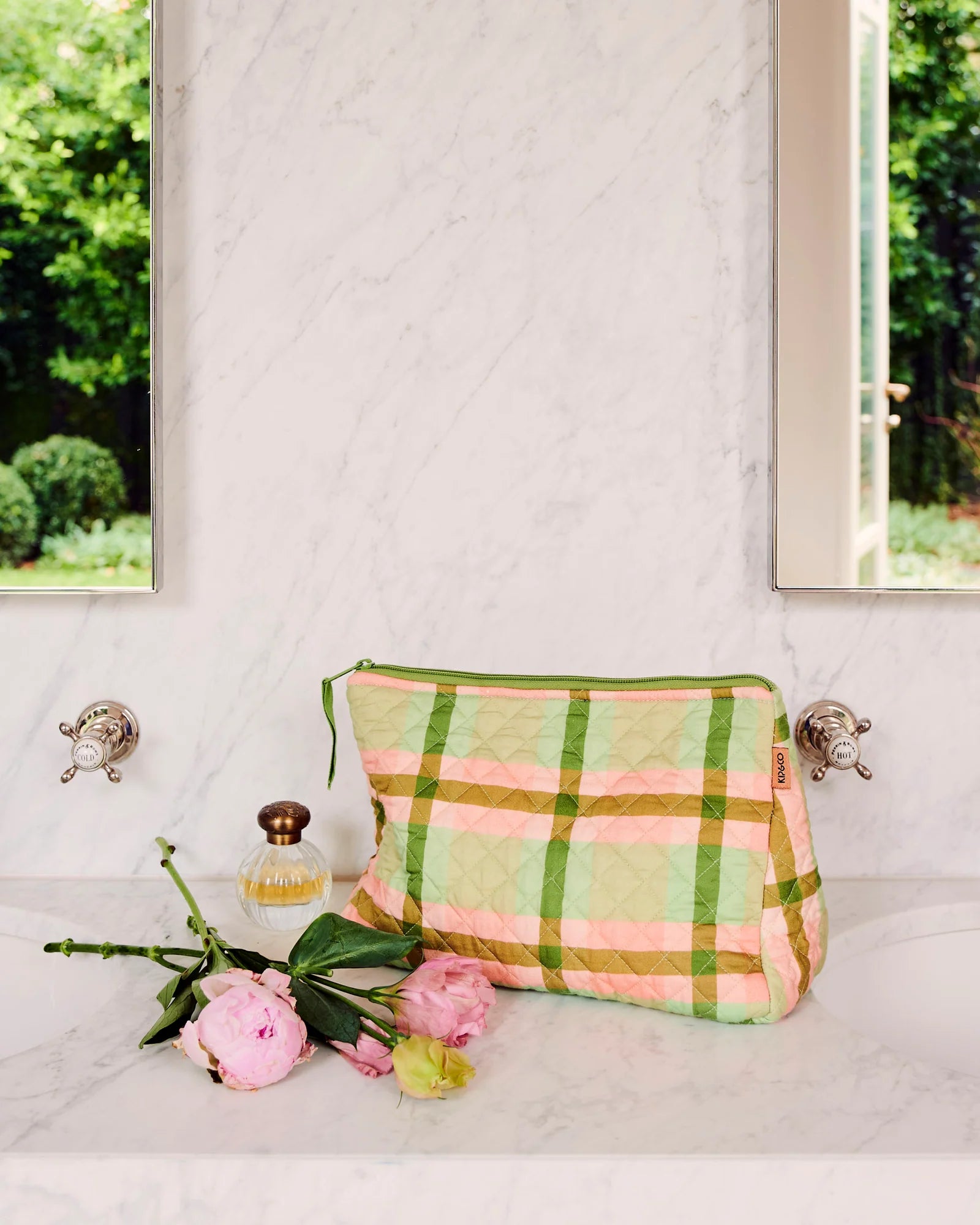 KIP & CO - QUILTED COTTON TOILETRY PURSE - PISTACHIO TARTAN