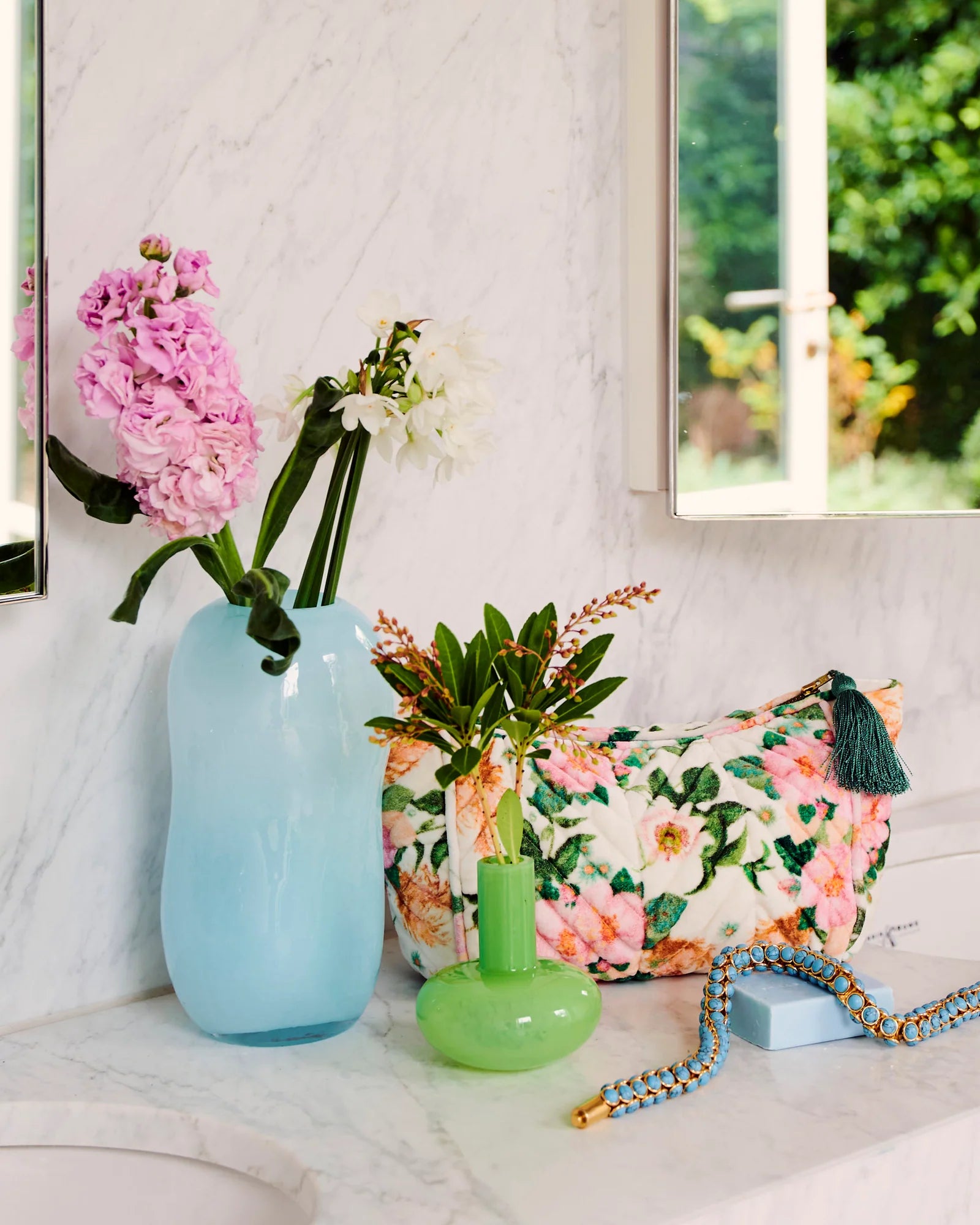 KIP & CO - VELVET TOILETRY BAG - SUNDAY STROLL