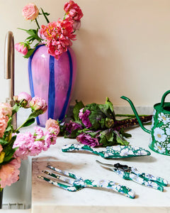 KIP & CO - TUMBLING FLOWERS GREEN GARDEN TOOLS AND GLOVES SET