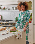 KIP & CO - LINEN APRON - TUMBLING FLOWERS GREEN
