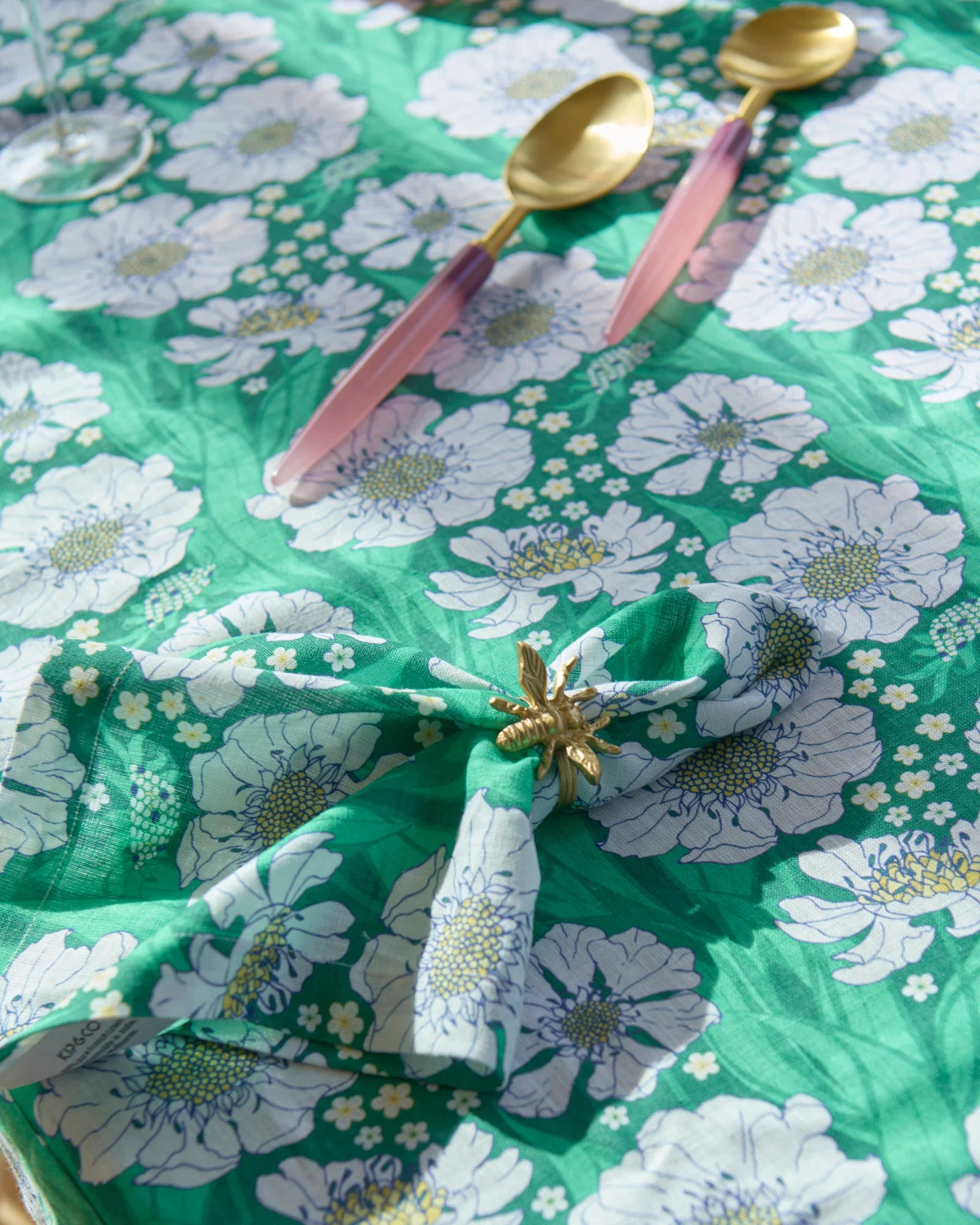 KIP & CO - LINEN TABLECLOTH STANDARD RECTANGULAR - TUMBLING FLOWERS GREEN