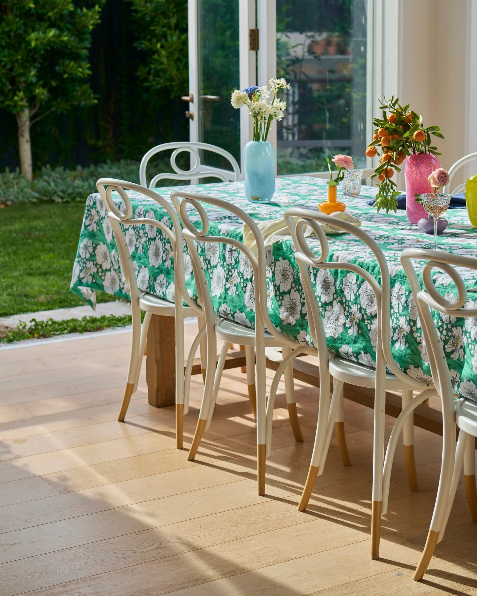 KIP & CO - LINEN TABLECLOTH STANDARD RECTANGULAR - TUMBLING FLOWERS GREEN