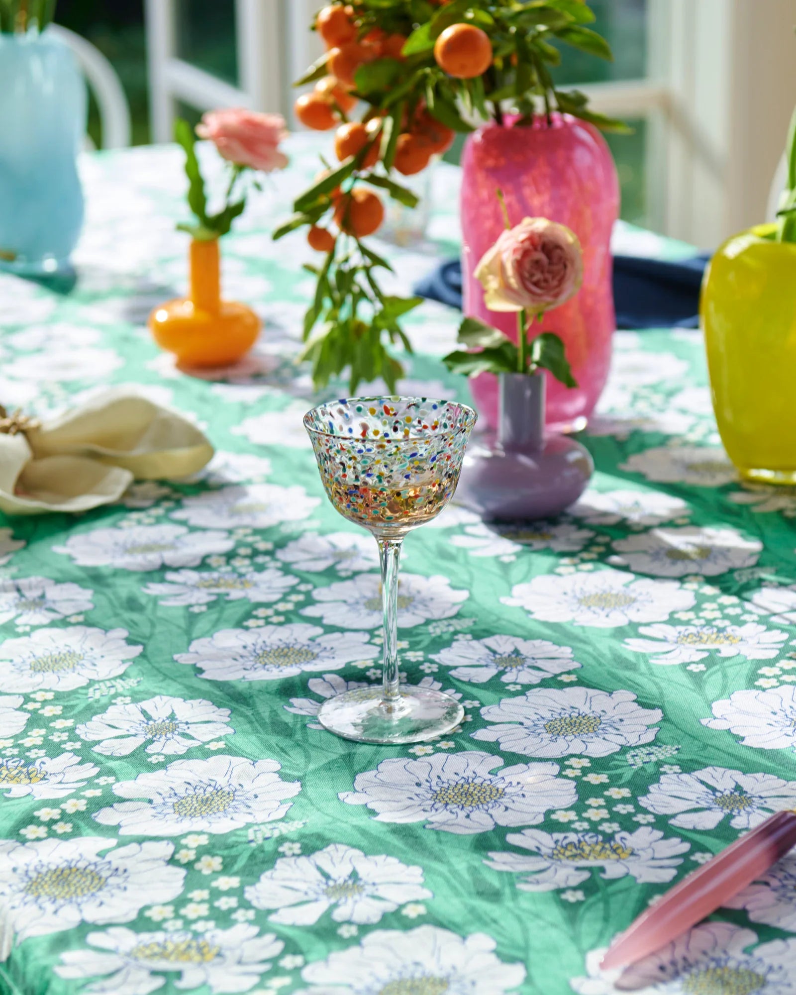 KIP & CO - LINEN TABLECLOTH STANDARD RECTANGULAR - TUMBLING FLOWERS GREEN