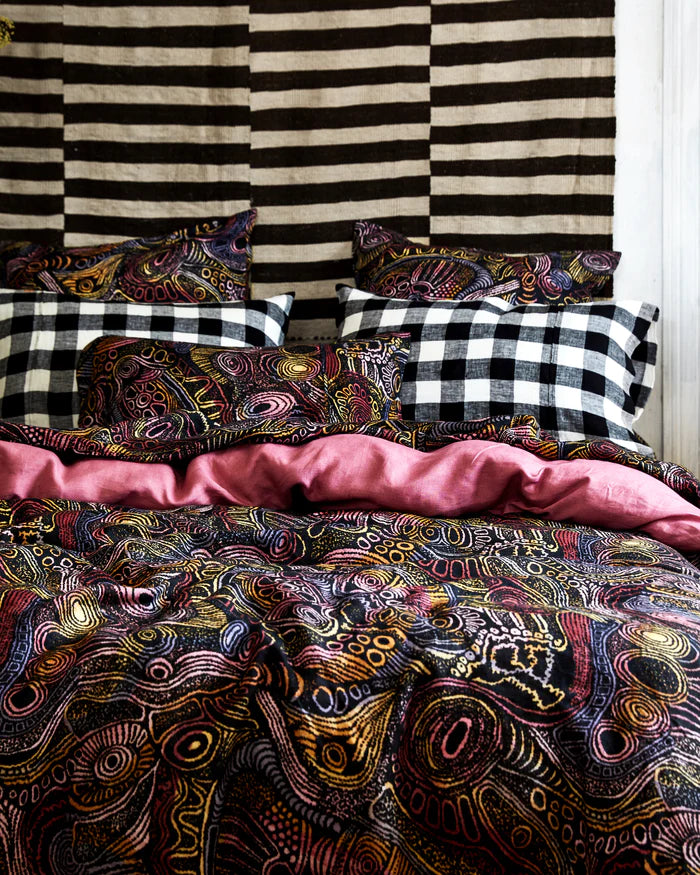 KIP & CO X ERNABELLA ARTS - TJALA TJUKURPA LINEN PILLOWCASES 2P STANDARD SET