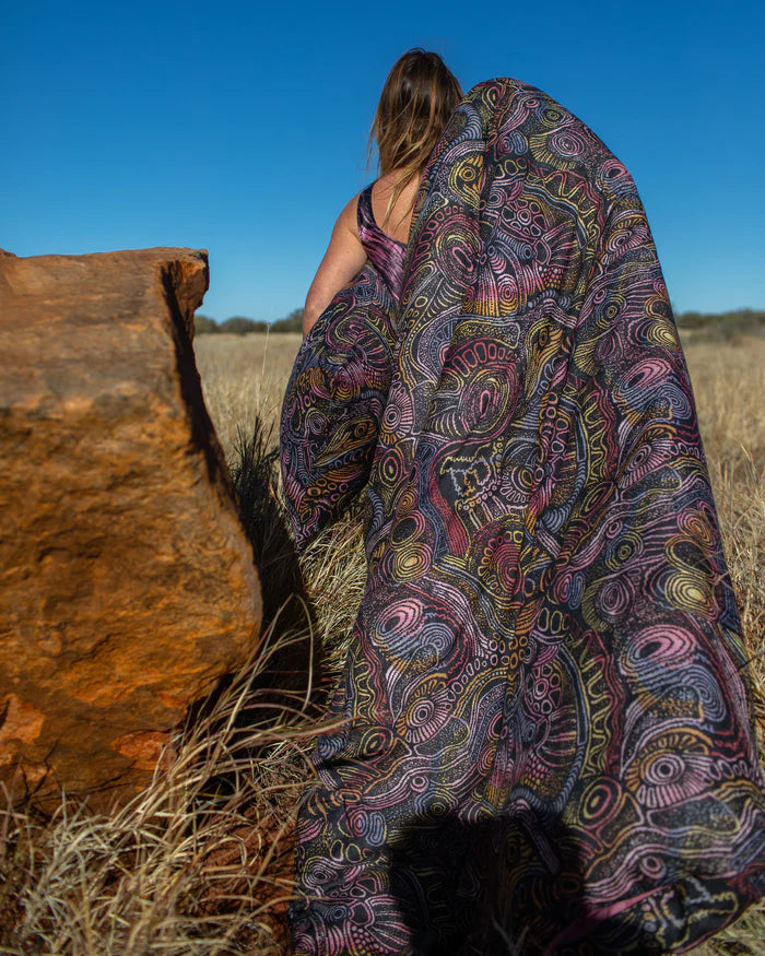 KIP & CO X ERNABELLA ARTS - TJALA TJUKURPA LINEN QUILT COVER