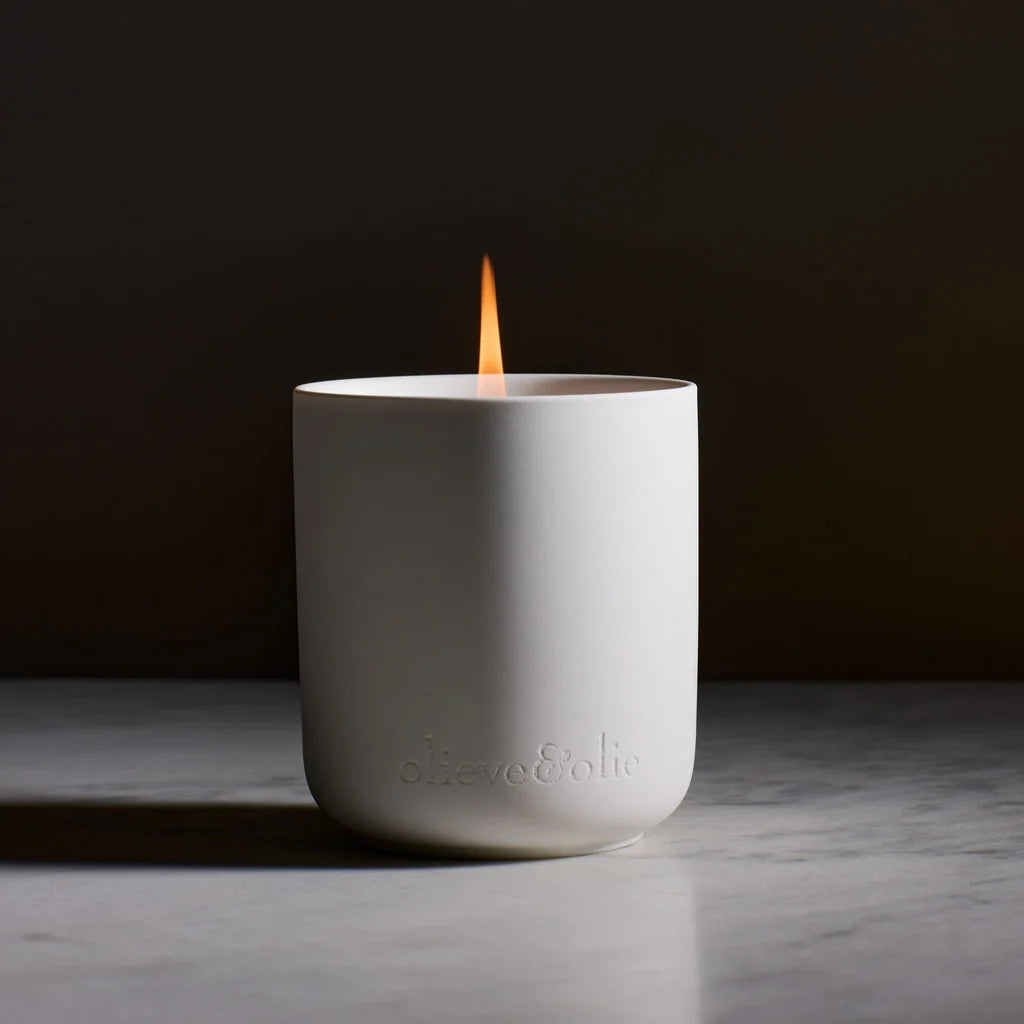 OLIEVE & OLIE - CANDLE - WATERLILY & PINK GRAPEFRUIT
