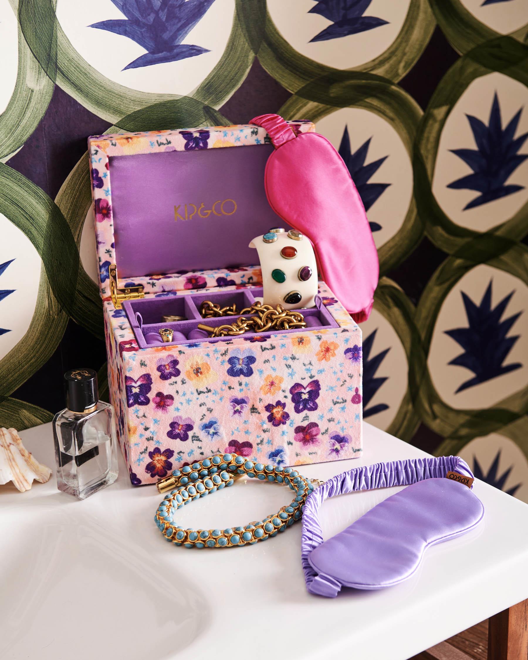 KIP & CO - LARGE VELVET JEWELLERY BOX - PANSY