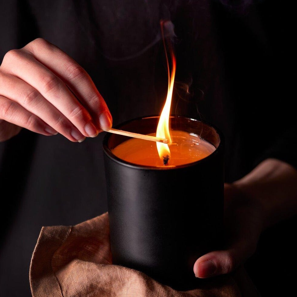 OLIEVE & OLLIE - CHRISTMAS CANDLE - PLUM & JUNIPER BERRY