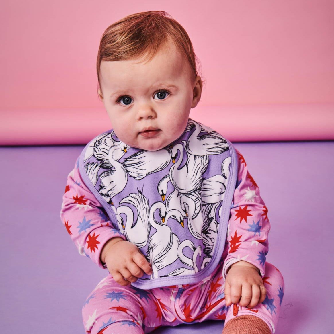 KIP & CO - ORGANIC COTTON BIB - SWAN LAKE