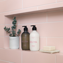 Load image into Gallery viewer, ECOYA - HAND AND BODY LOTION - SWEET PEA &amp; JASMINE
