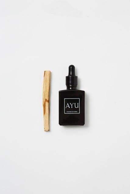 AYU - WHITE OUDH PERFUME OIL - 15ML