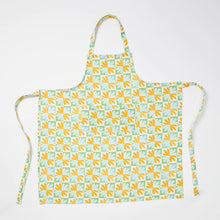 Load image into Gallery viewer, BONNIE &amp; NEIL - CHAMOMILE SAGE APRON
